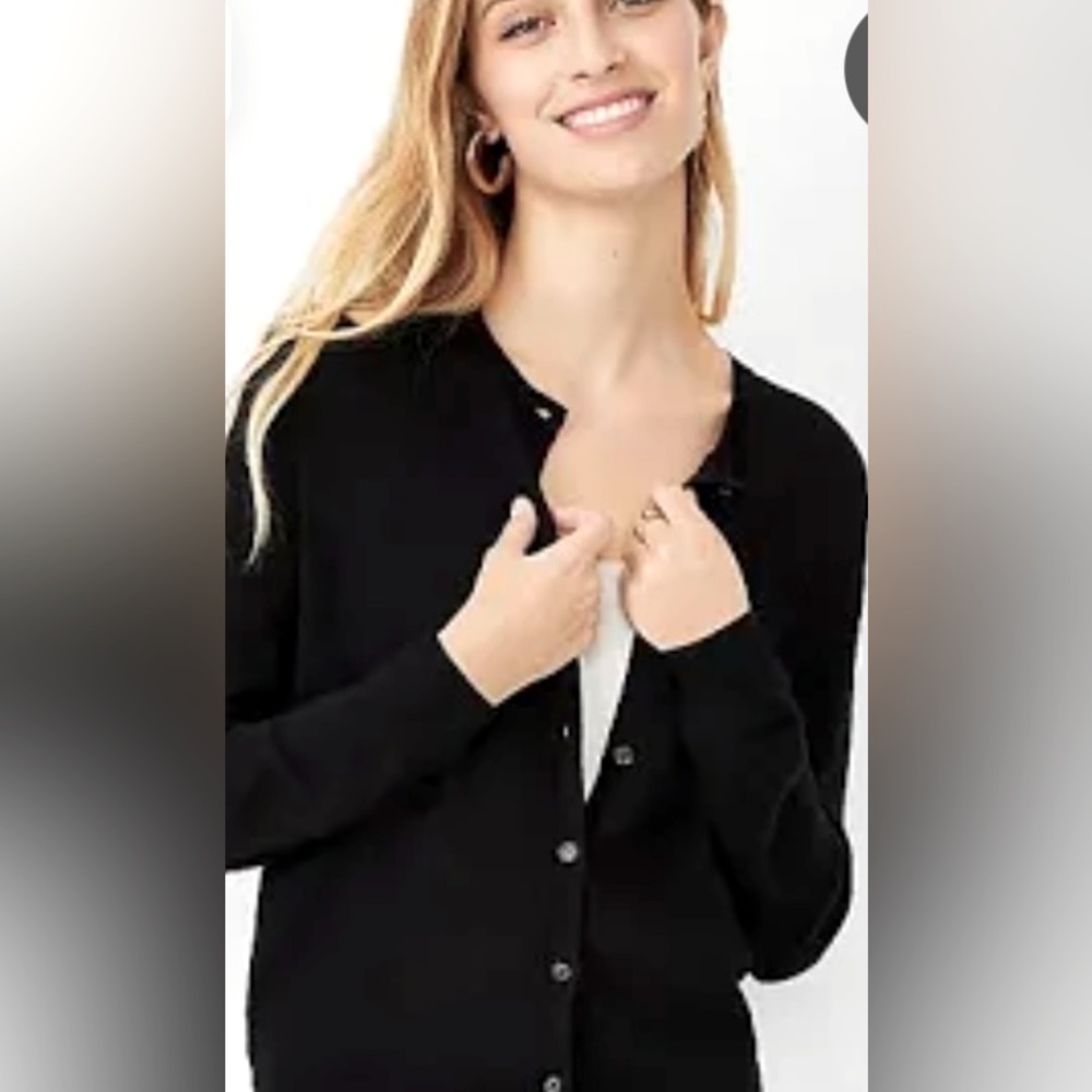 Banana Republic cardigan. Size Small.